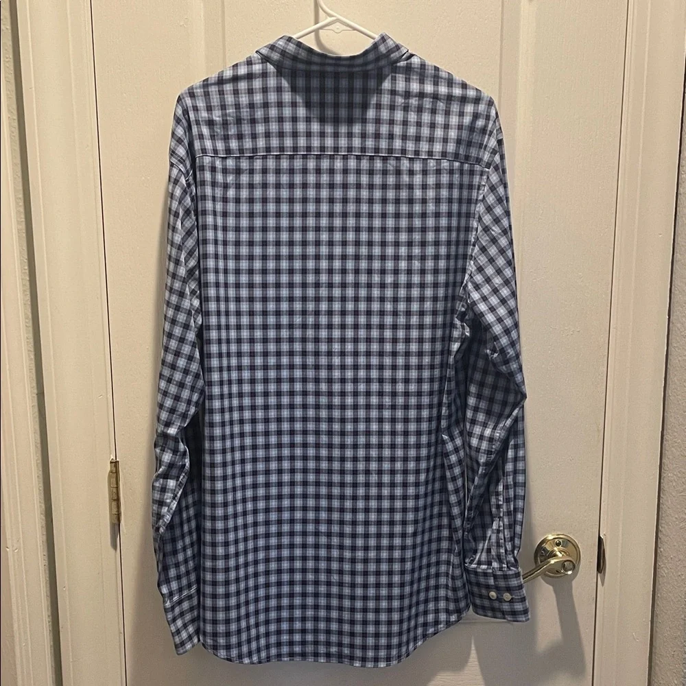 Peter Millar stylish checkered